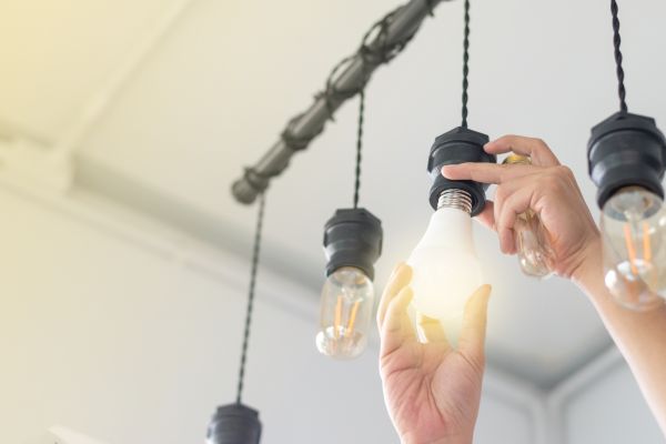 Cost of Light Bulb Changing Service in Longview