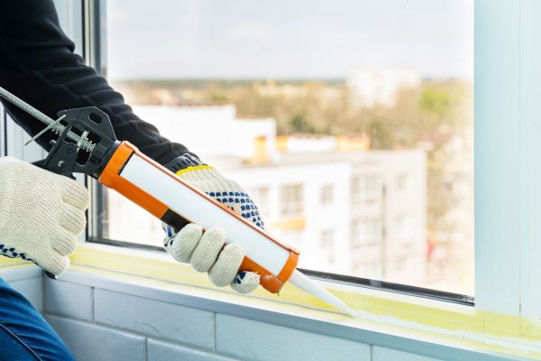 Cost of Window Recaulking Service in Longview