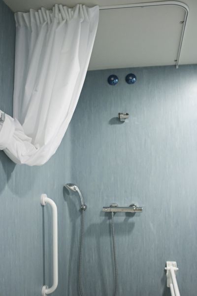 Cost of Shower Rail Installation in Longview