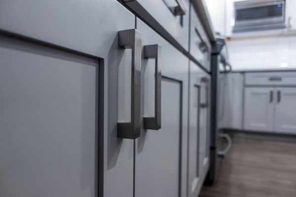 Cost of Hardware Mounting in Longview
