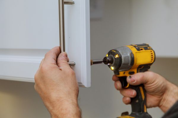 Cost of Cabinet Knob Installation in Longview