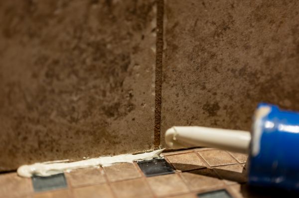 Cost of Shower Caulk Replacement in Longview