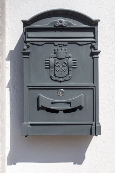 Cost of Wall Mailbox Mounting in Longview