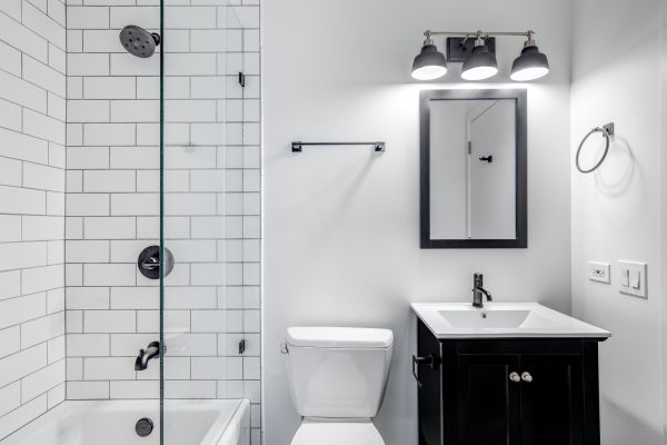 Cost of Bathroom Hardware Installation in Longview